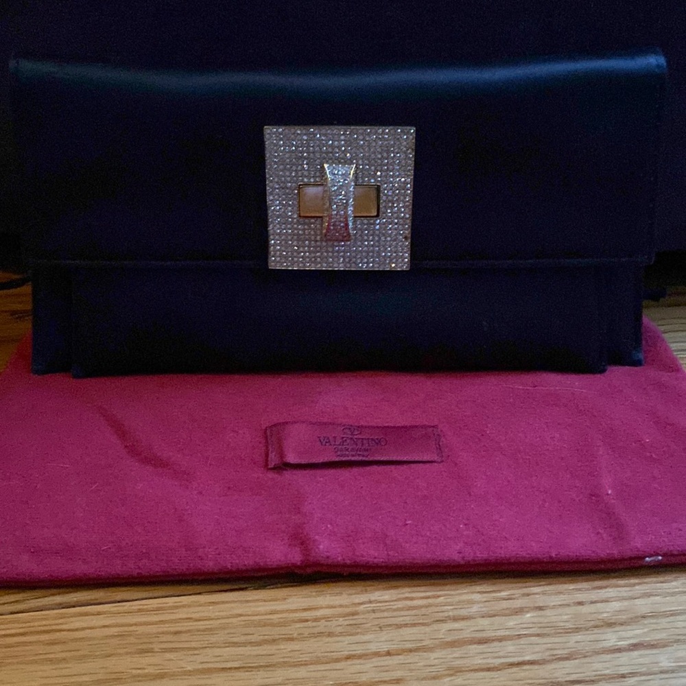 Gorgeous Valentino Black & Crystal Bag